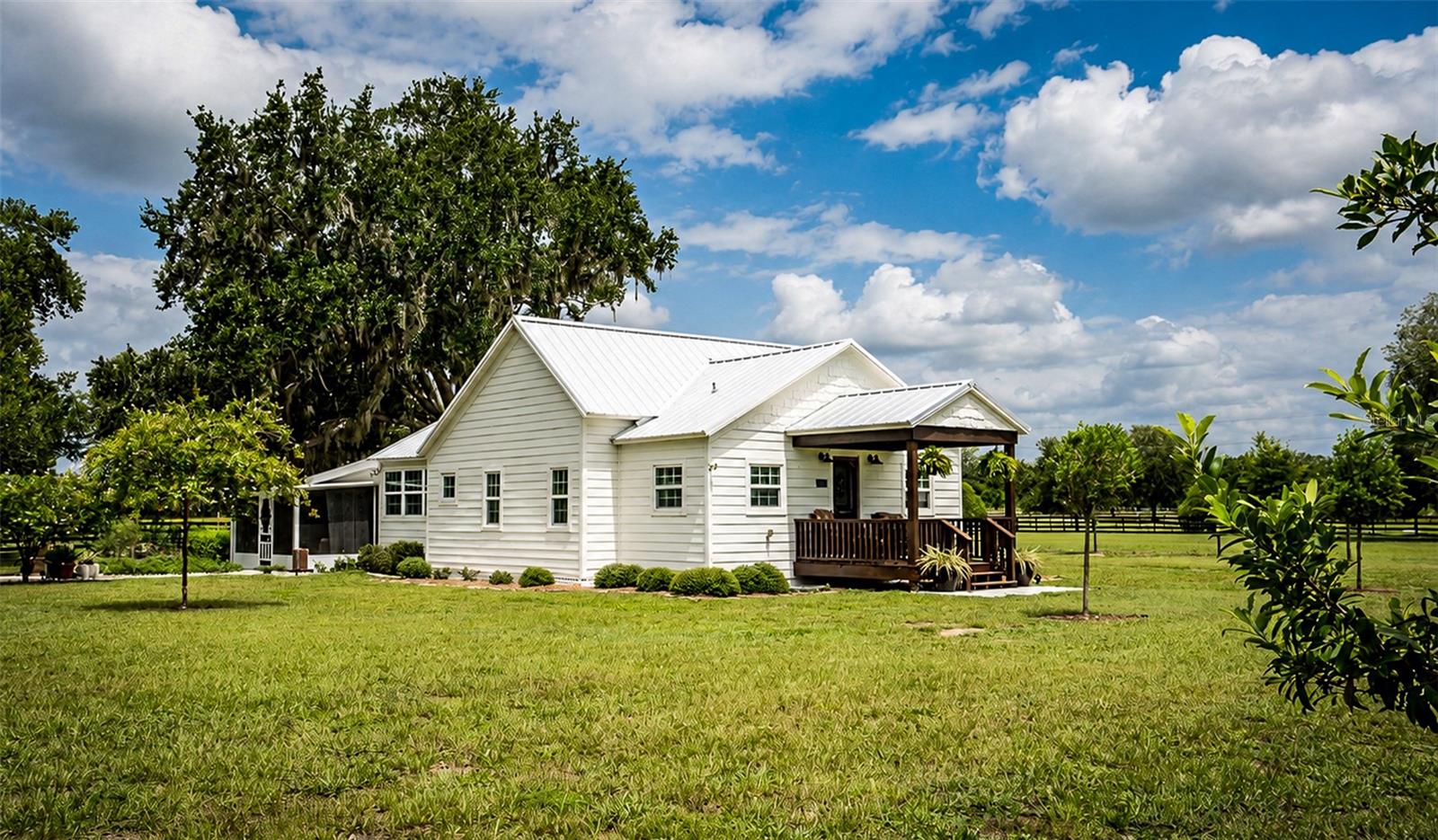 Photo of 2242 CR 543 SUMTERVILLE FL 33585