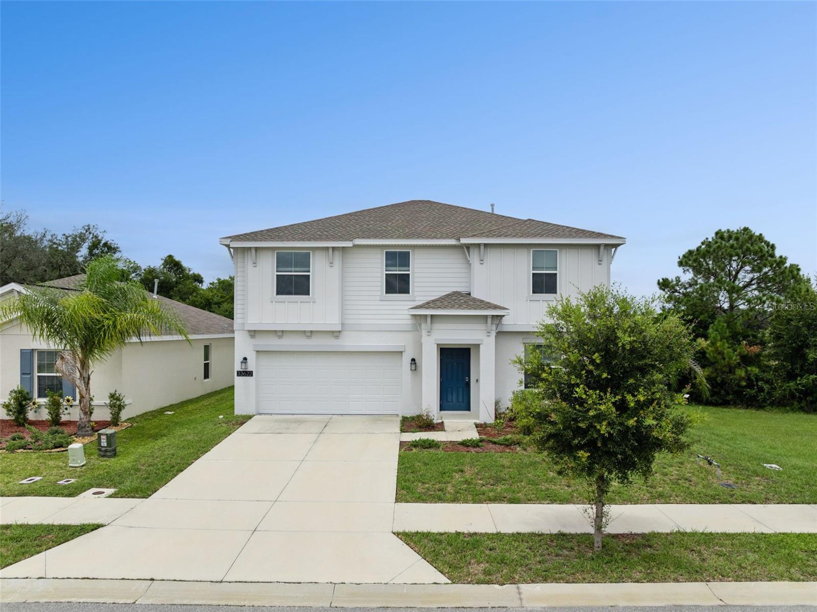 Photo of 33622 SKY BLOSSOM CIRCLE LEESBURG FL 34788