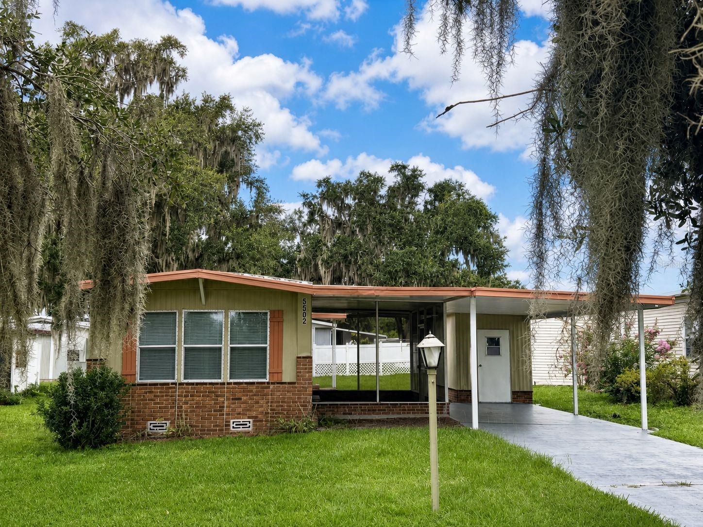 Photo of 5562 LANSING DRIVE WILDWOOD FL 34785
