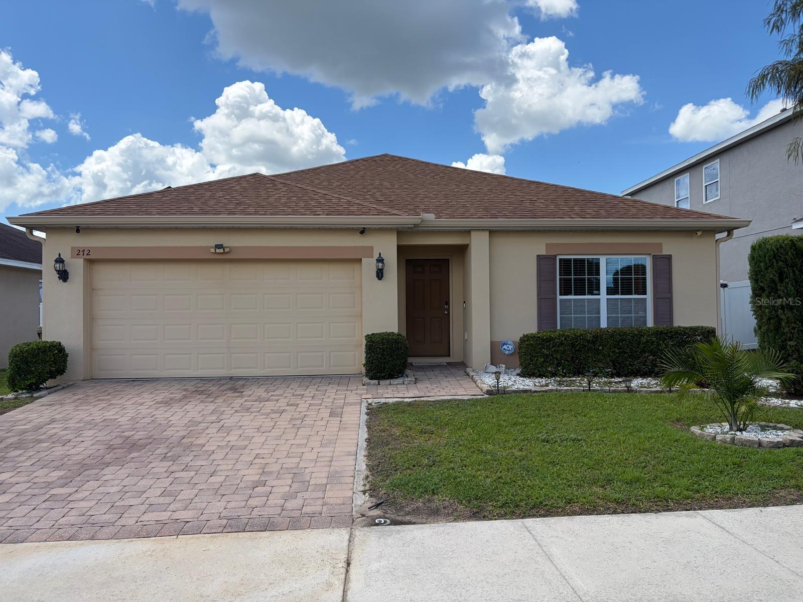 Photo of 272 SPARROW HAWK DRIVE GROVELAND FL 34736