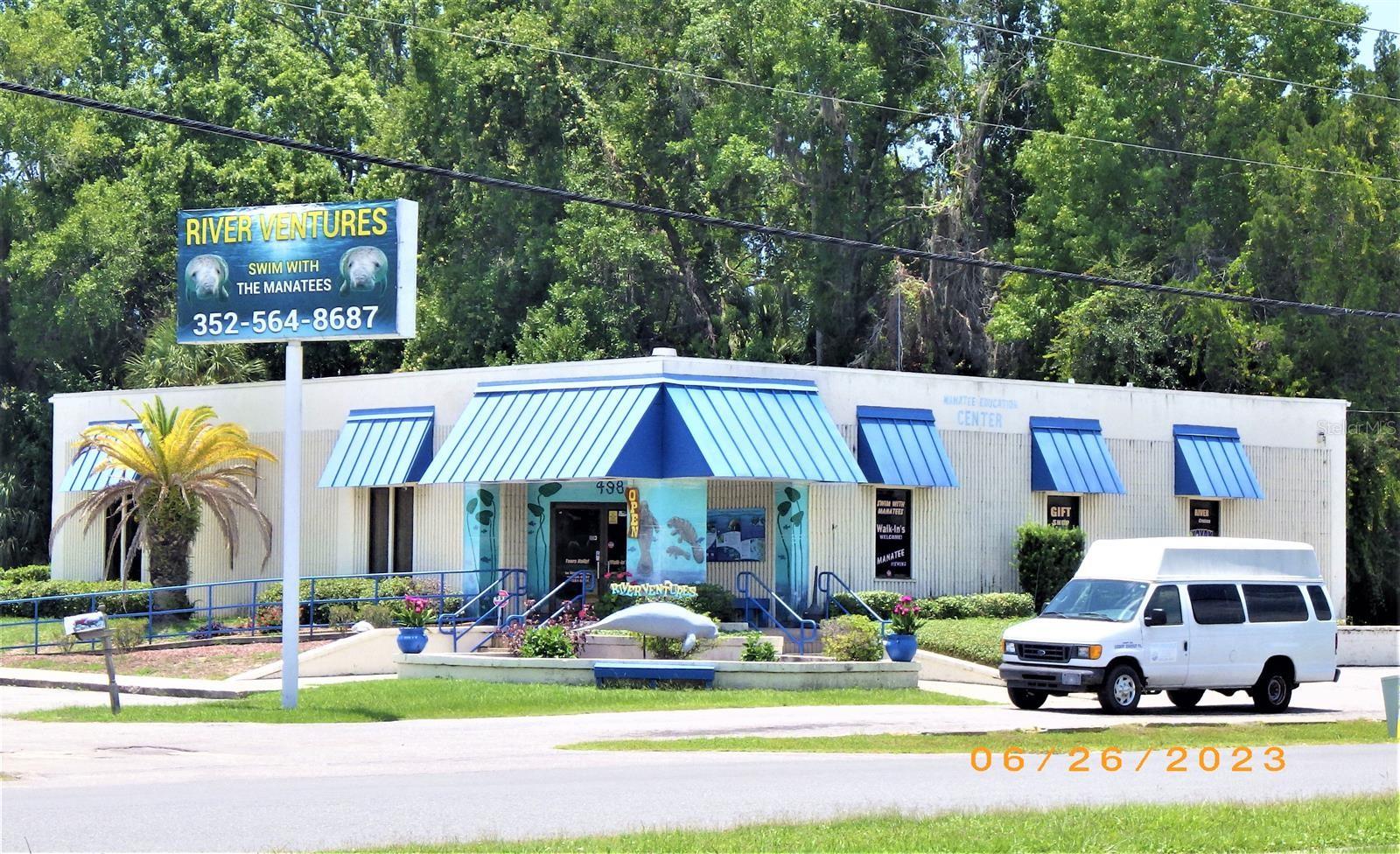 Photo of 498 SE KINGS BAY DRIVE CRYSTAL RIVER FL 34429