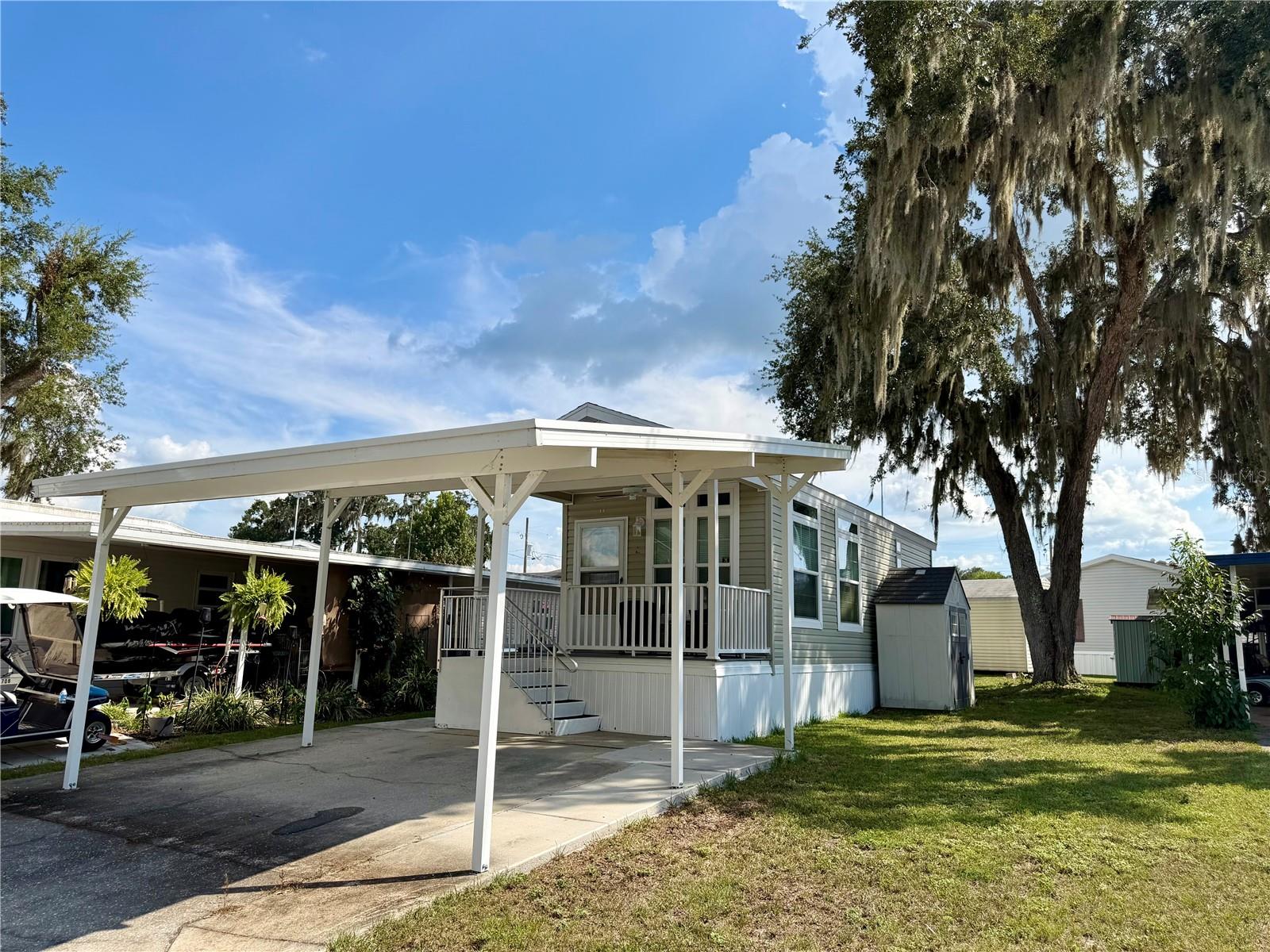 Photo of 699 CINDI AVENUE LEESBURG FL 34788