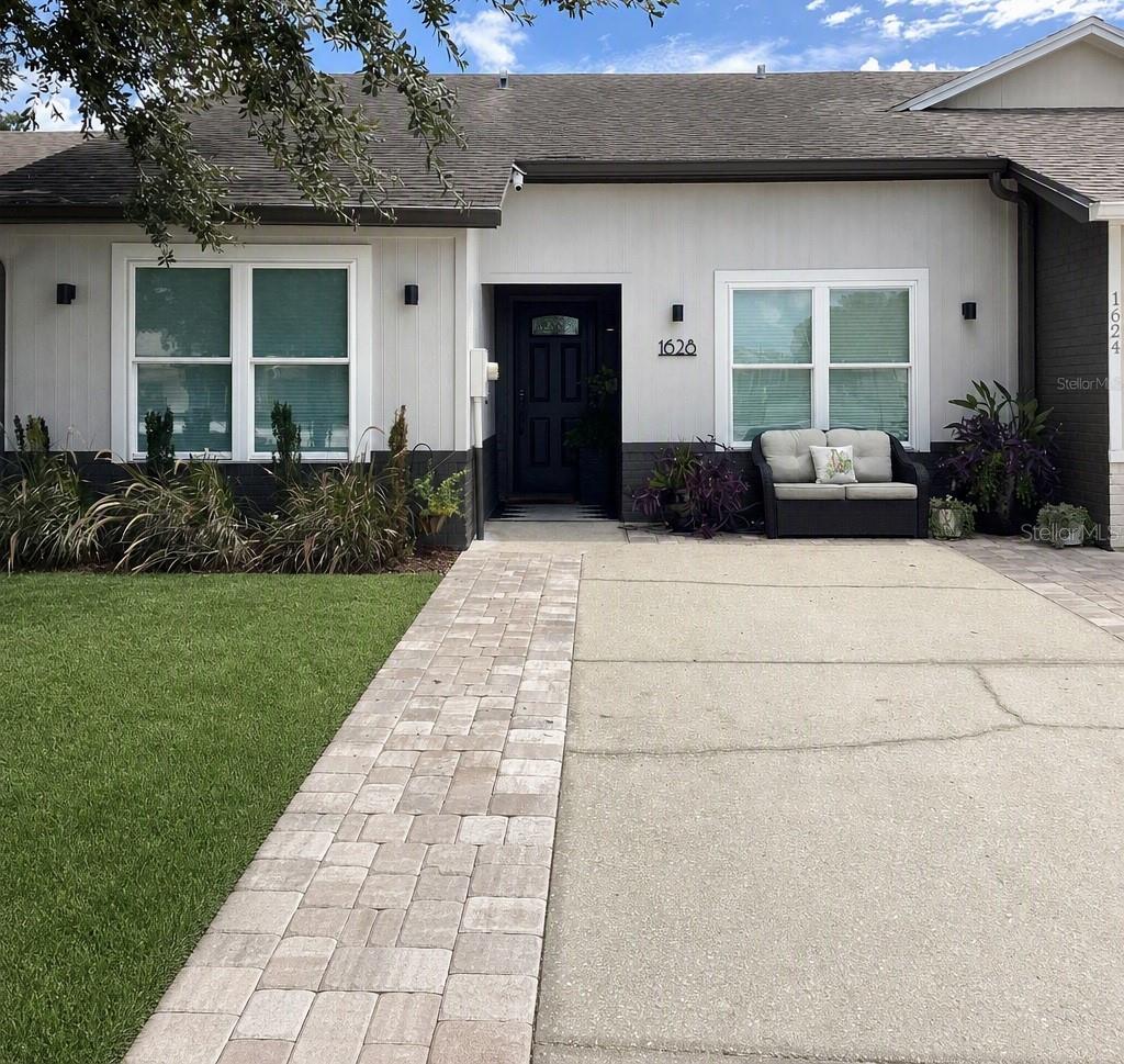 Photo of 1628 TROPICAL COURT TAVARES FL 32778
