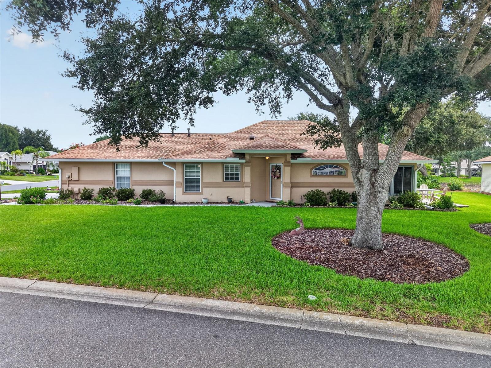 Photo of 5704 KING JAMES AVENUE LEESBURG FL 34748