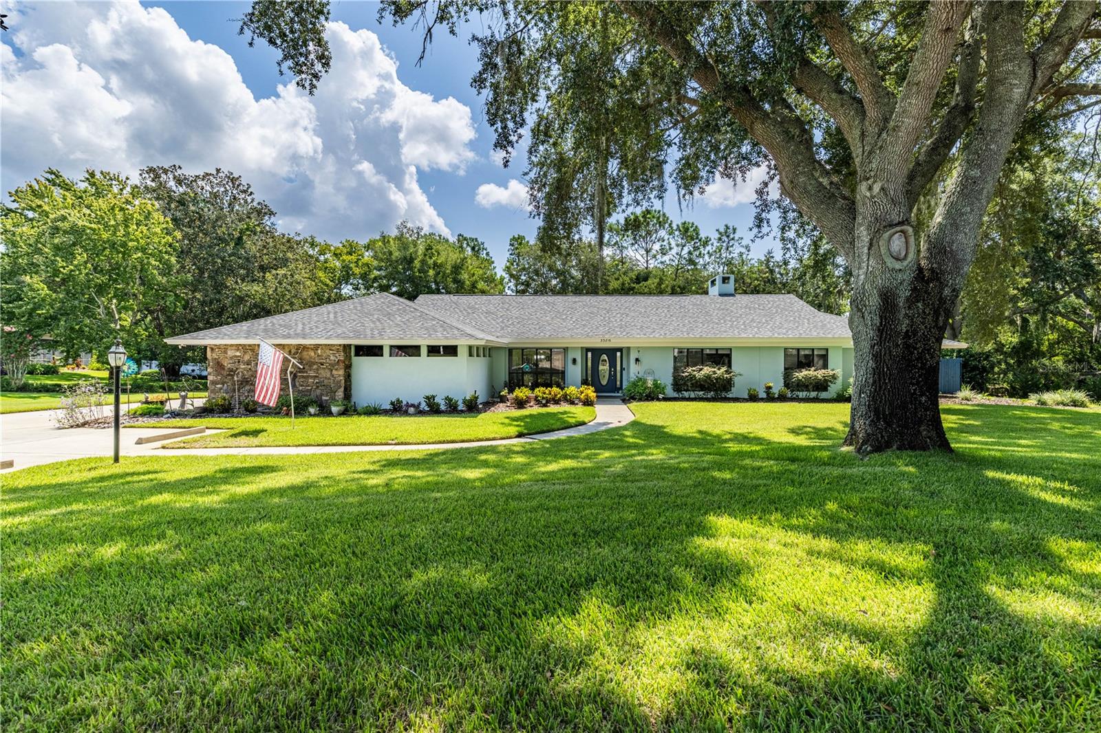 Photo of 33816 SPRING DRIVE LEESBURG FL 34788