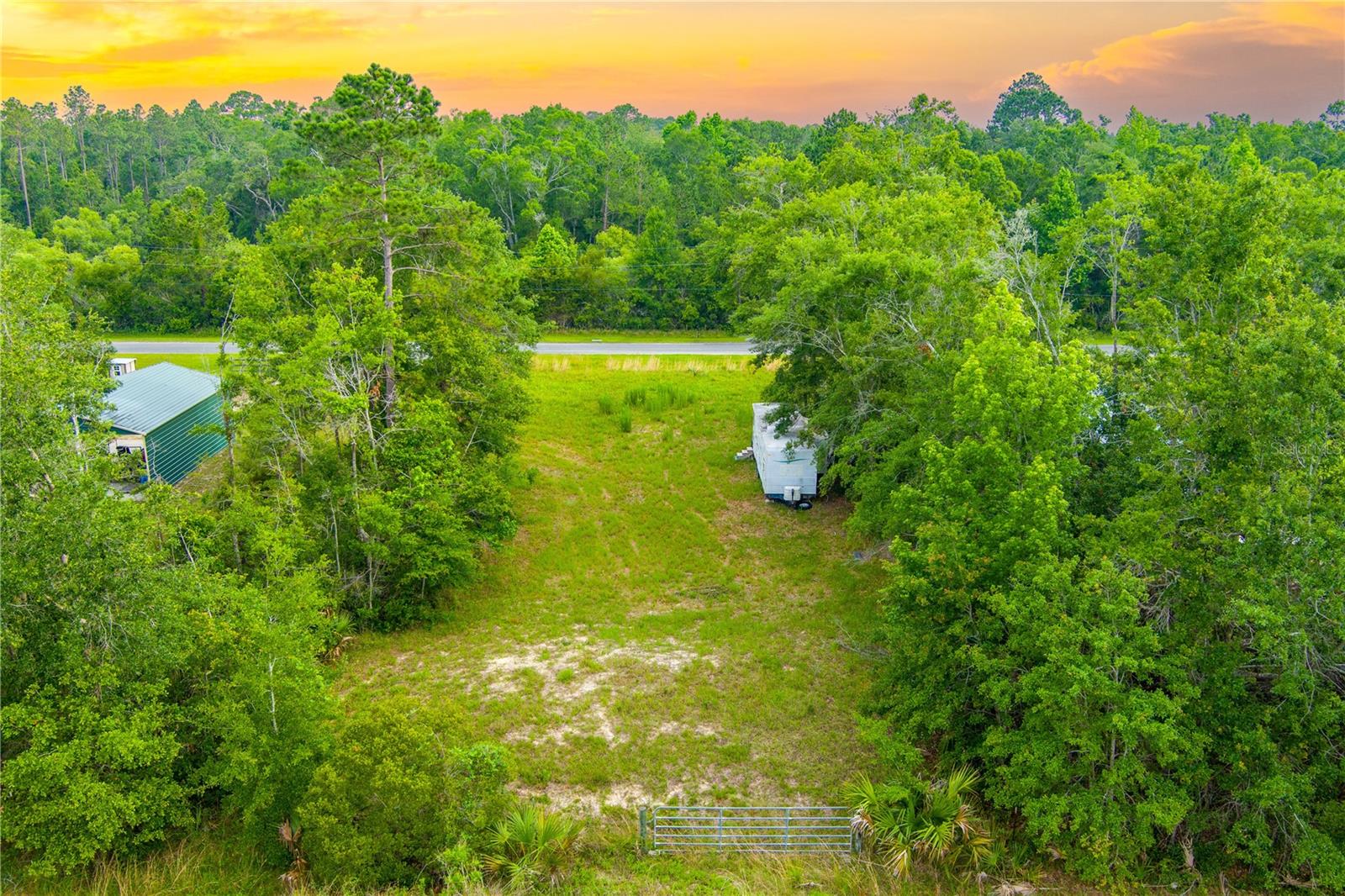 Photo of 400 COASTAL OAK LANE STEINHATCHEE FL 32359