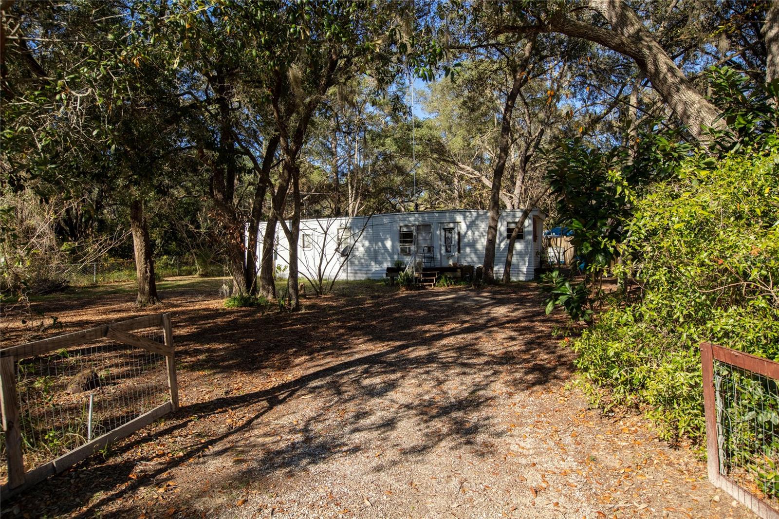 Photo of 270 BAY STREET HAWTHORNE FL 32640