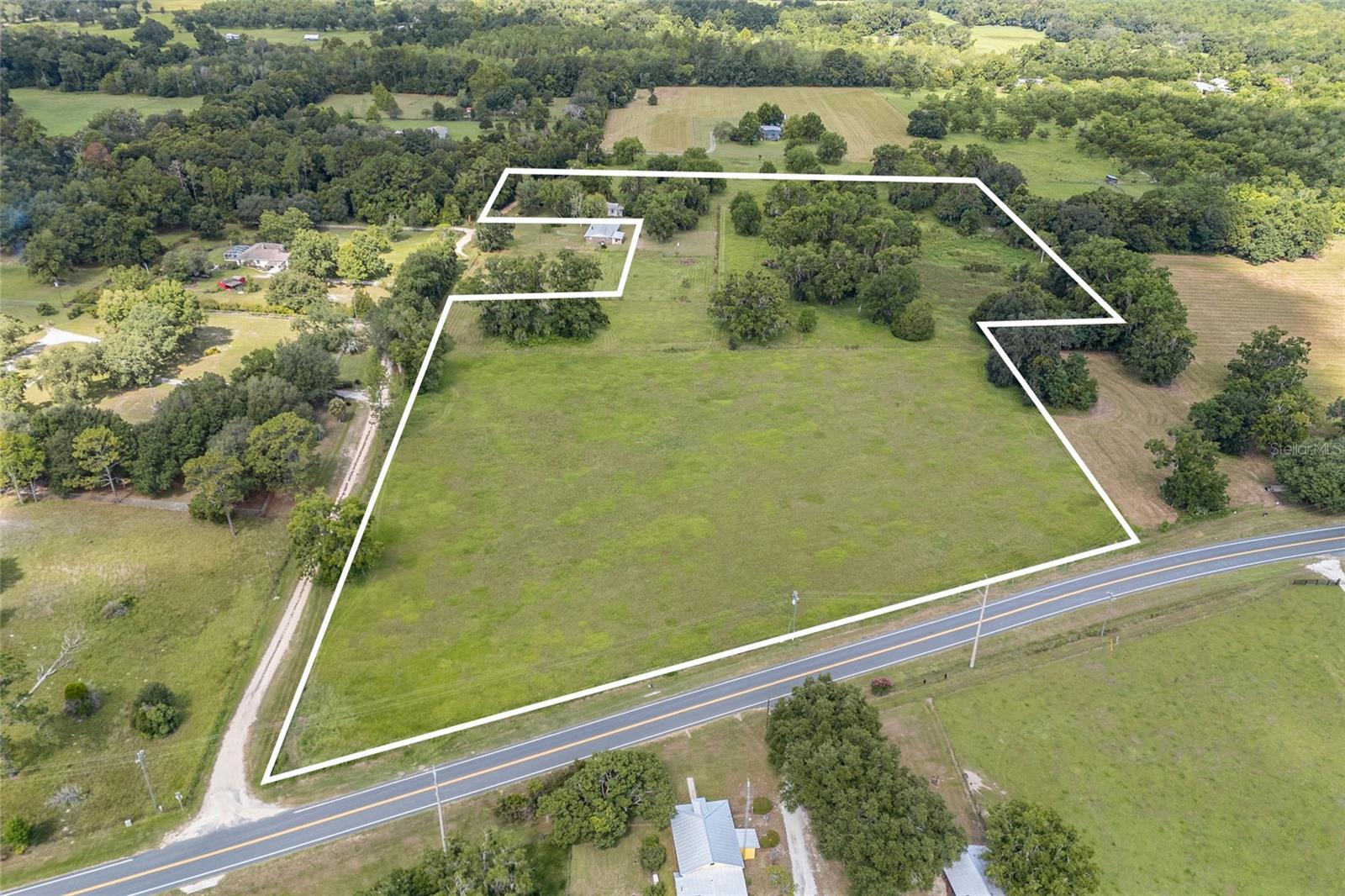 Photo of 116 PERRY ROAD HAWTHORNE FL 32640