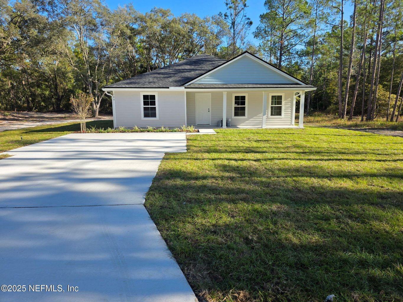 Photo of 1264 CORAL FARMS ROAD FLORAHOME FL 32140