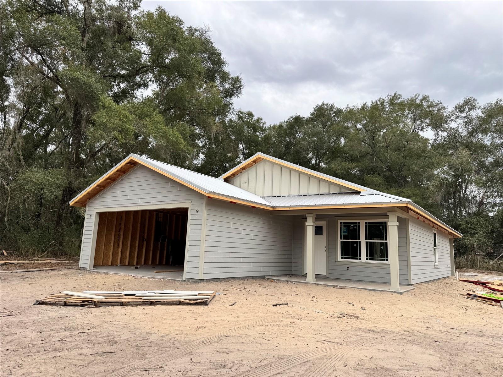 Photo of 8507 SE 70TH AVENUE TRENTON FL 32693