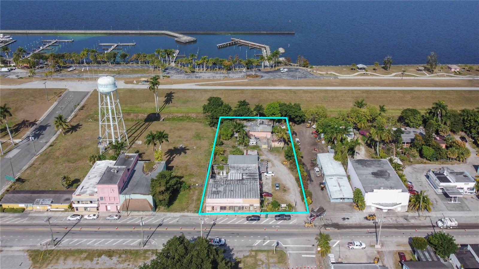 Photo of 185 E MAIN STREET PAHOKEE FL 33476
