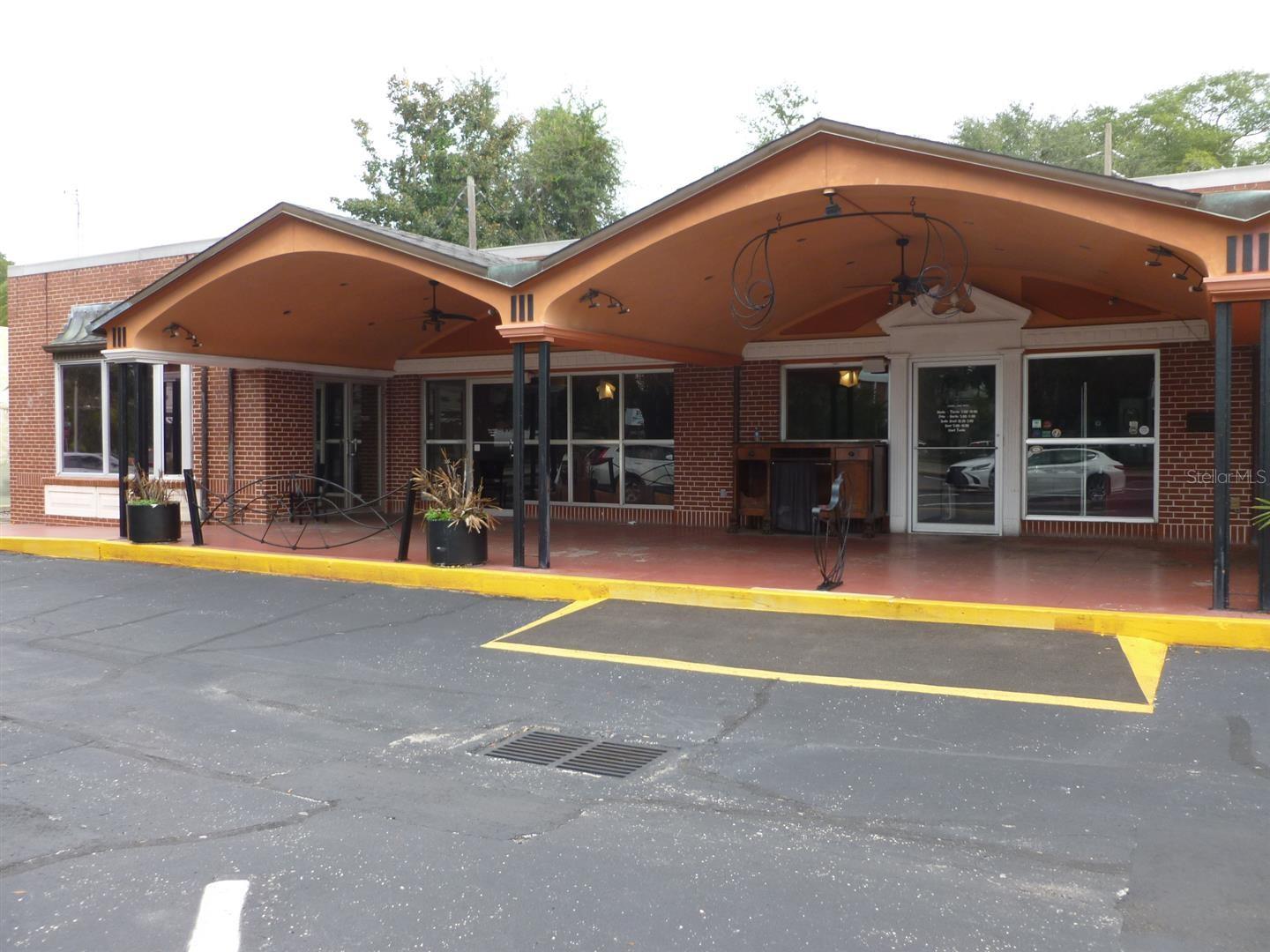 Photo of 704 W UNIVERSITY AVENUE GAINESVILLE FL 32601