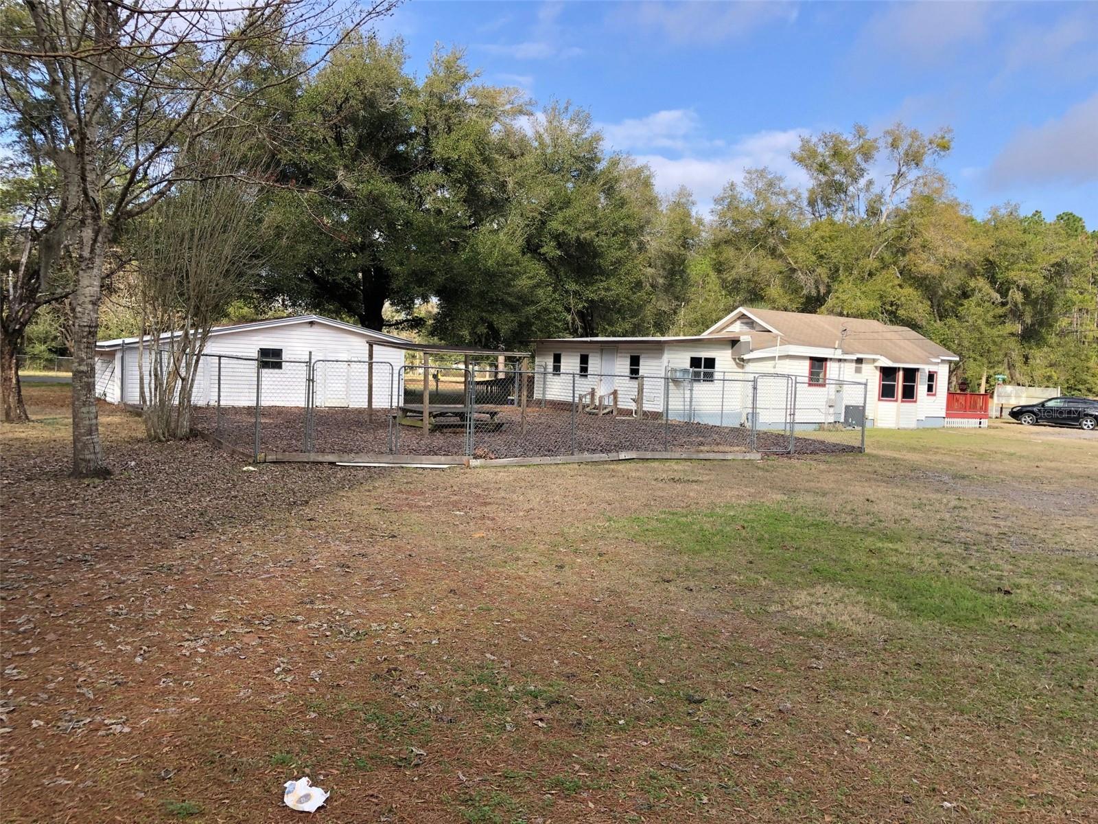 Photo of 24621 DOC KARELAS DRIVE NEWBERRY FL 32669