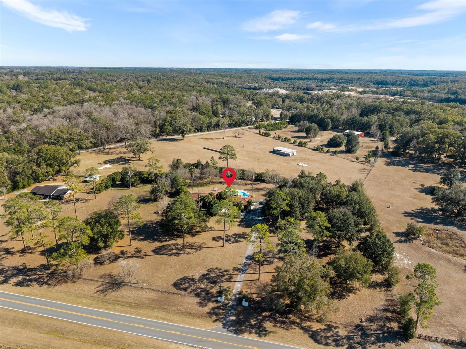 Photo of 20031 NW COUNTY ROAD 236 HIGH SPRINGS FL 32643
