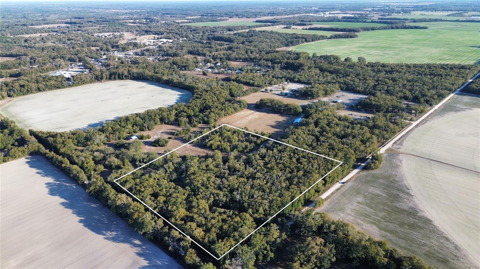 Photo of 3829 RODEO ROAD BELL FL 32619