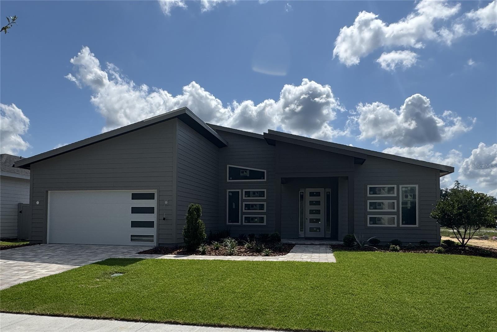 Photo of 841 SW 145TH DRIVE NEWBERRY FL 32669