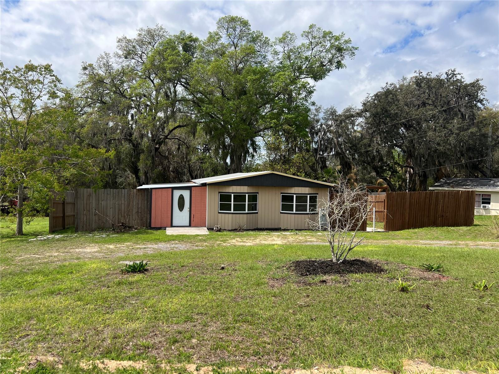 Photo of 6287 MAGNOLIA STREET KEYSTONE HEIGHTS FL 32656