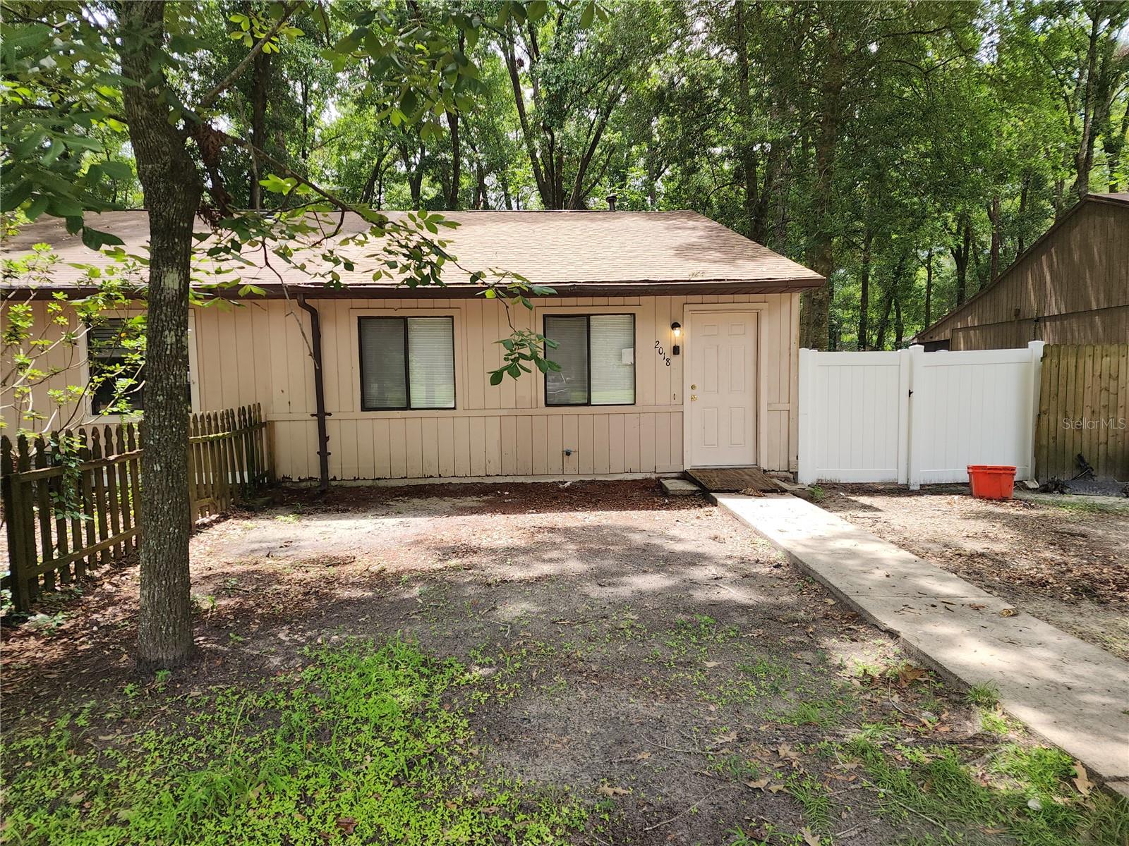 Photo of 2018 SW 70TH TERRACE GAINESVILLE FL 32607