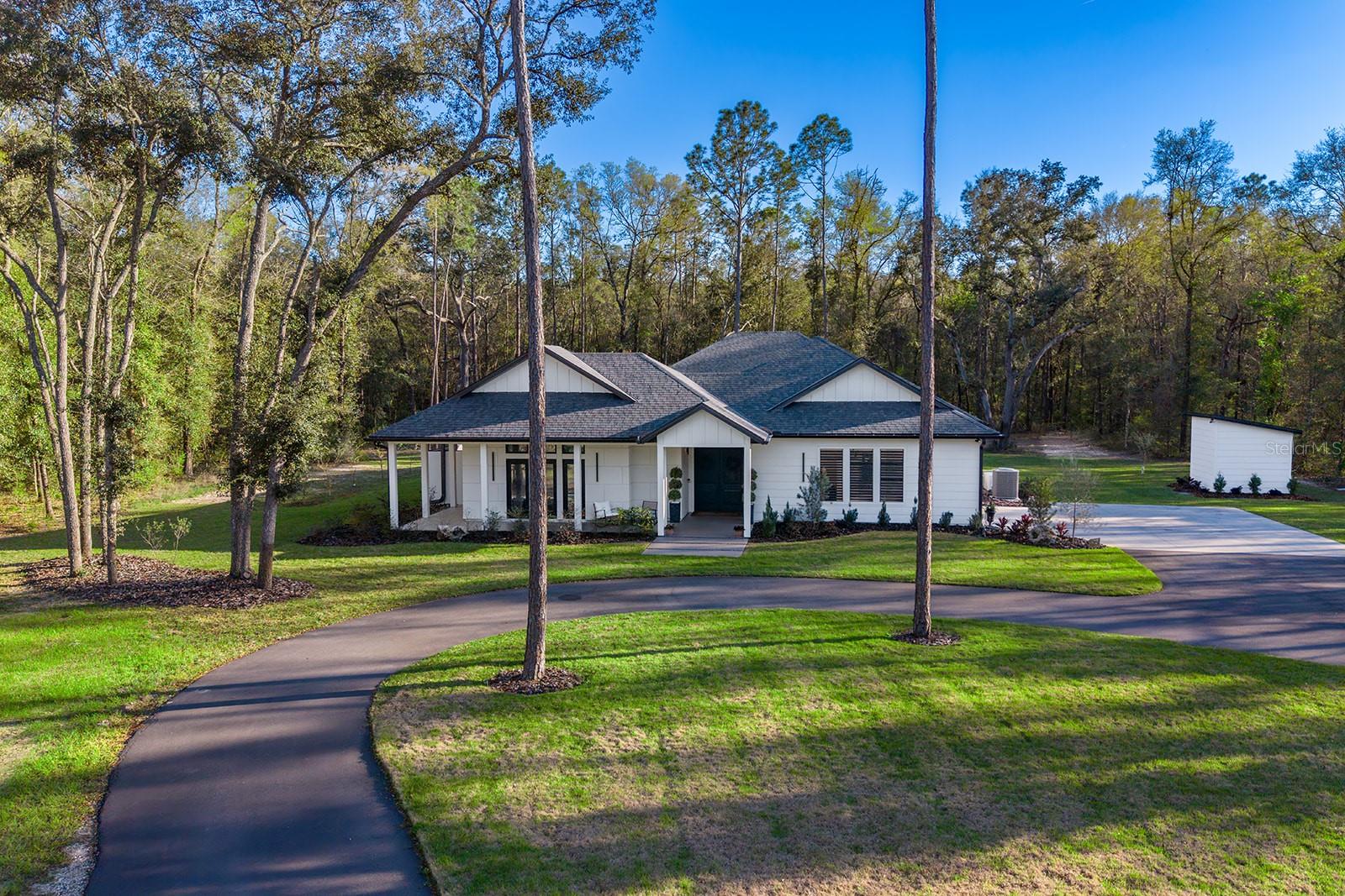 Photo of 3821 NE COUNTY ROAD 138 HIGH SPRINGS FL 32643