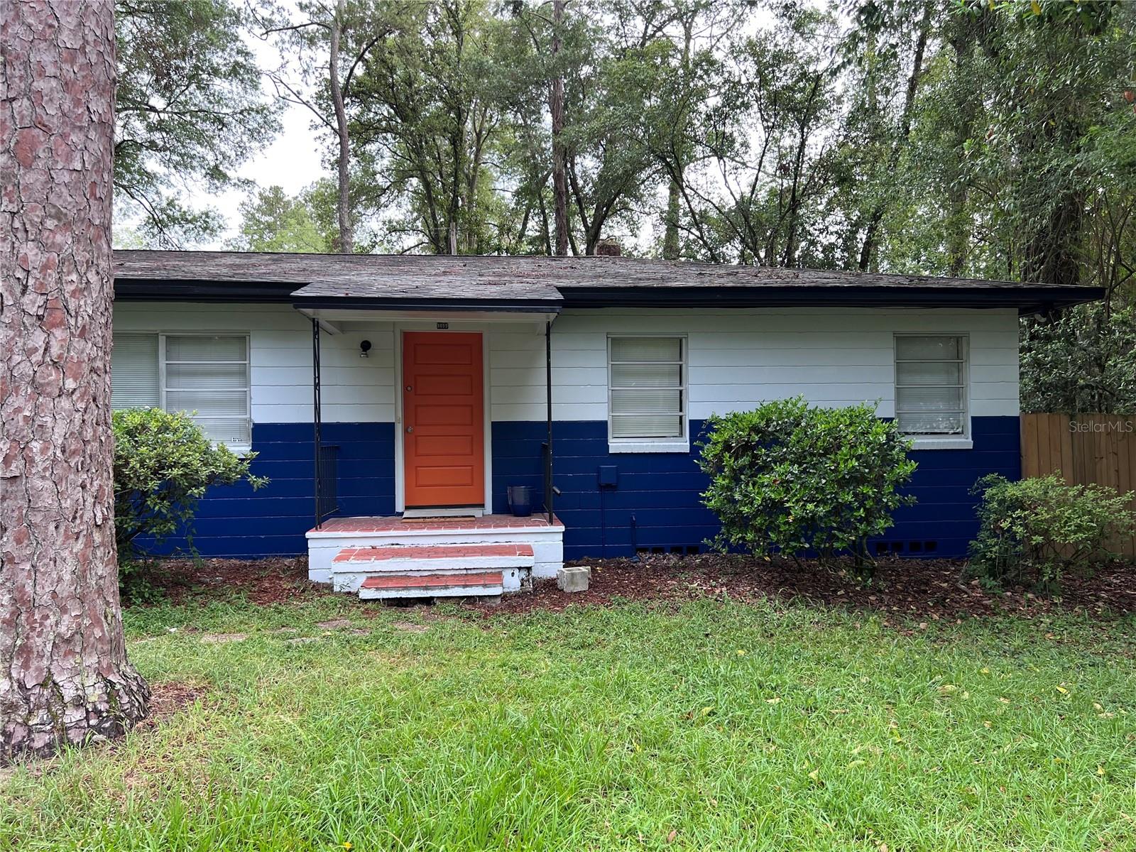 Photo of 3035 W UNIVERSITY AVENUE GAINESVILLE FL 32607
