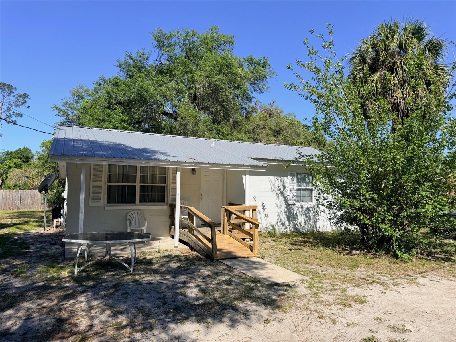 Photo of 205 NE 147 STREET CROSS CITY FL 32628