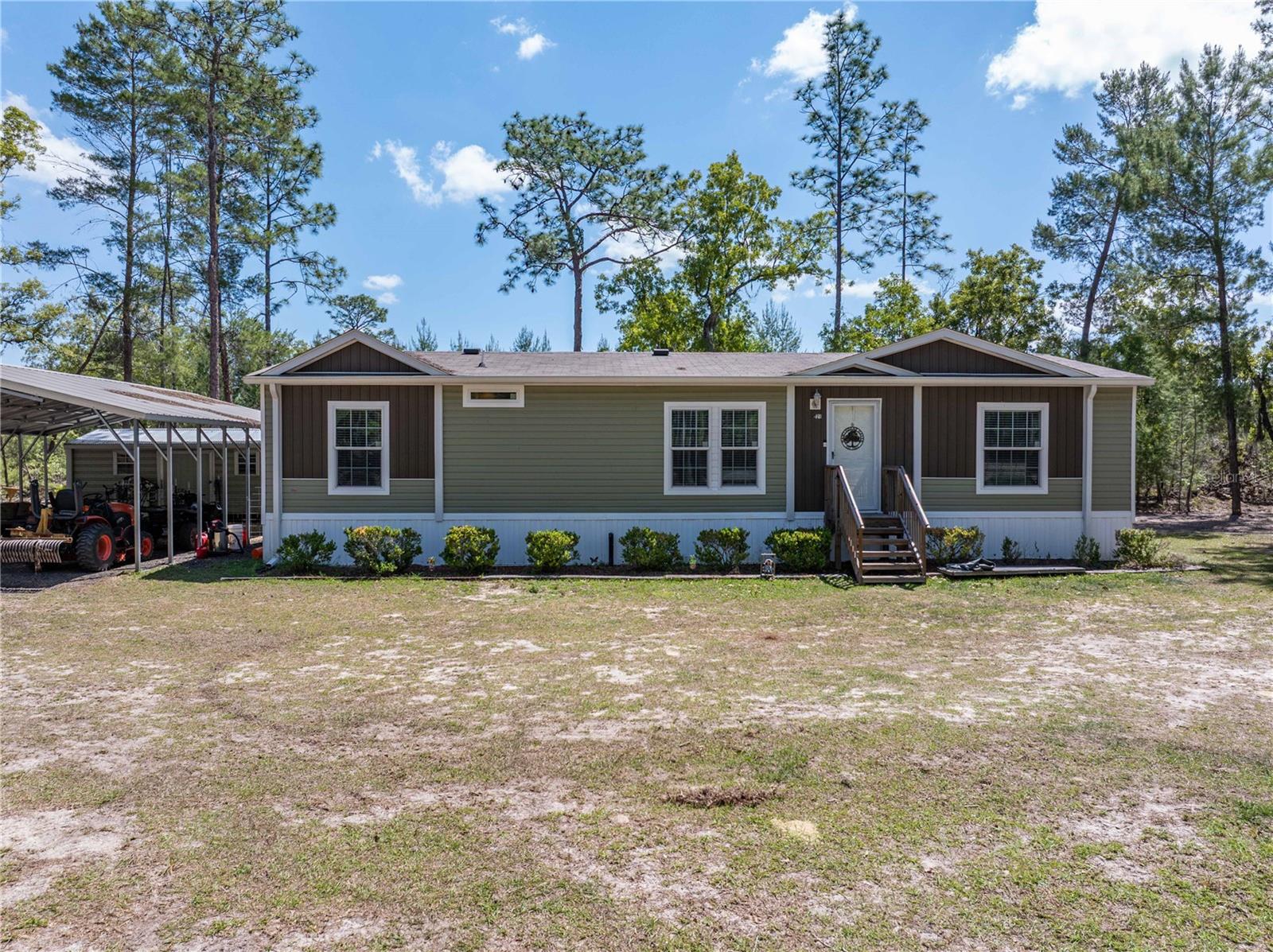 Photo of 221 MAGNOLIA ROAD HAWTHORNE FL 32640