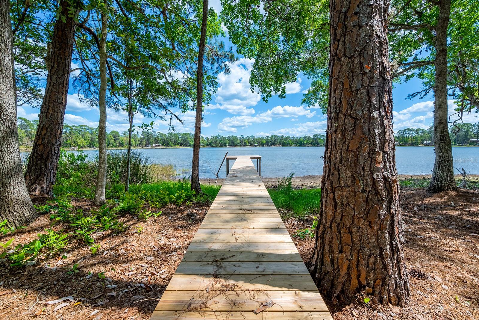 Photo of 554 S COUNTY ROAD 21 HAWTHORNE FL 32640