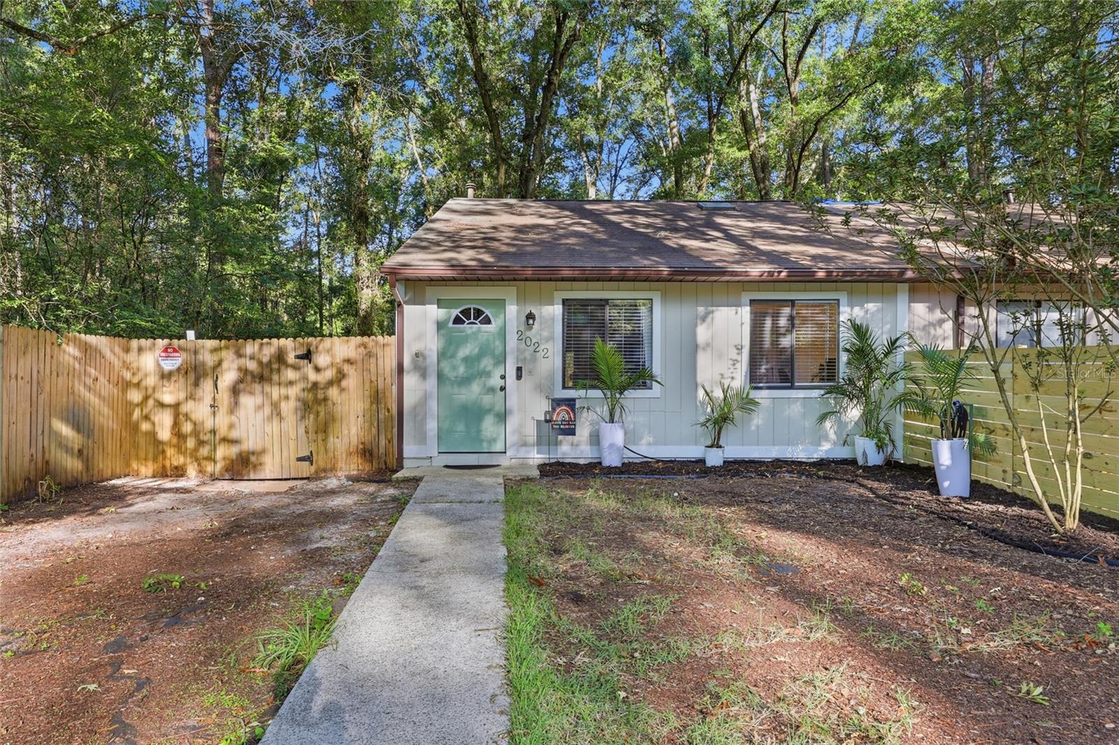 Photo of 2022 SW 70TH TERRACE GAINESVILLE FL 32607