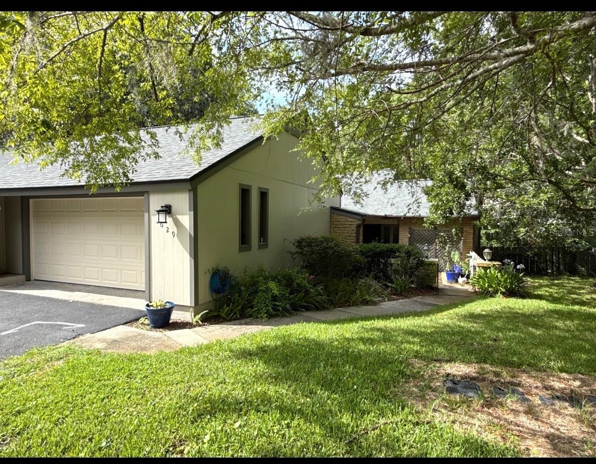 Photo of 1629 NW 19TH CIRCLE GAINESVILLE FL 32605