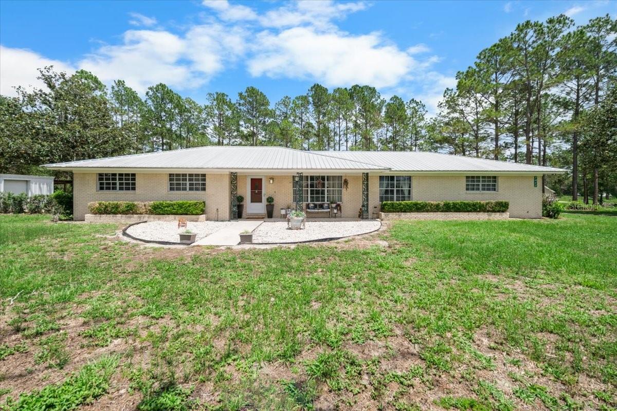 Photo of 7422 S COUNTY ROAD 231 LAKE BUTLER FL 32054