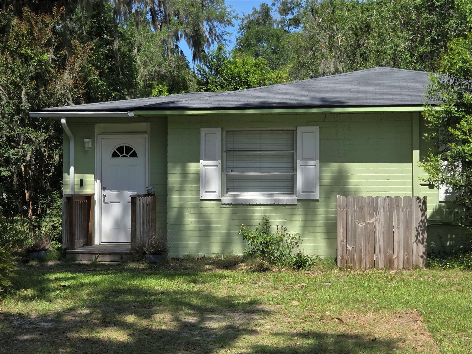 Photo of 725 NW 33RD AVENUE GAINESVILLE FL 32609