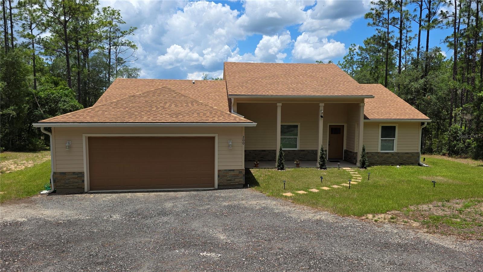 Photo of 200 HOUR GLASS CIRCLE HAWTHORNE FL 32640