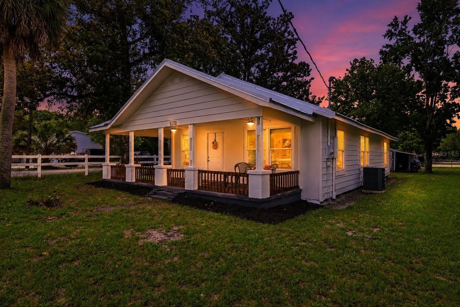 Photo of 5570 NAVARRE AVENUE HAMPTON FL 32044