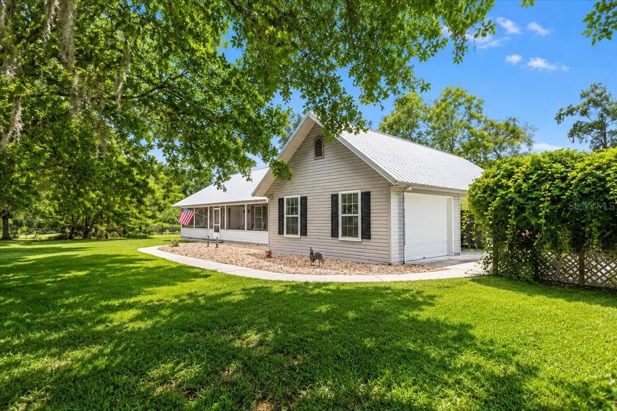 Photo of 25419 NW 105TH PLACE HIGH SPRINGS FL 32643