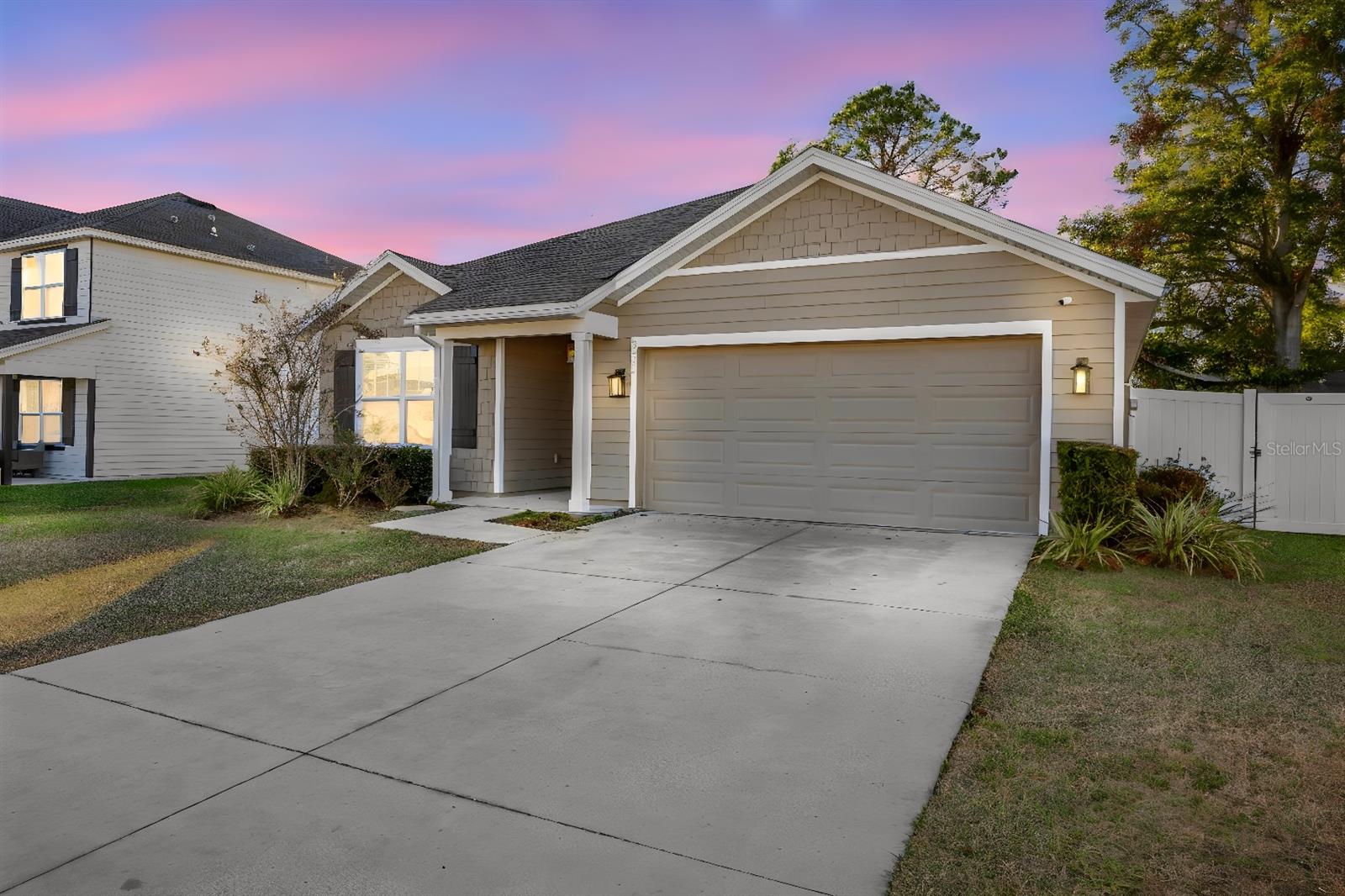 Photo of 896 NW 253RD DRIVE NEWBERRY FL 32669
