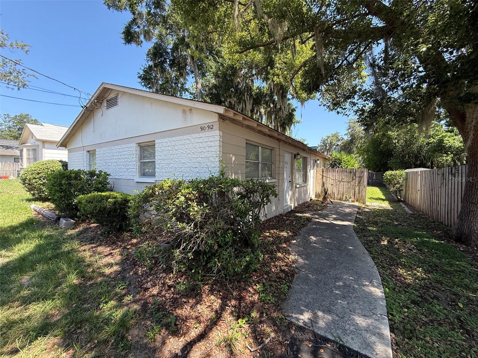 Photo of 912 SW 6TH AVENUE GAINESVILLE FL 32601