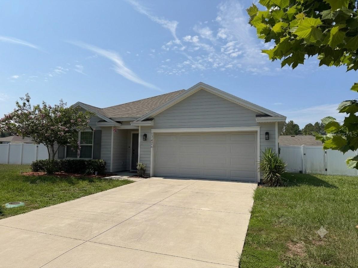 Photo of 17425 NW 173 ROAD ALACHUA FL 32615