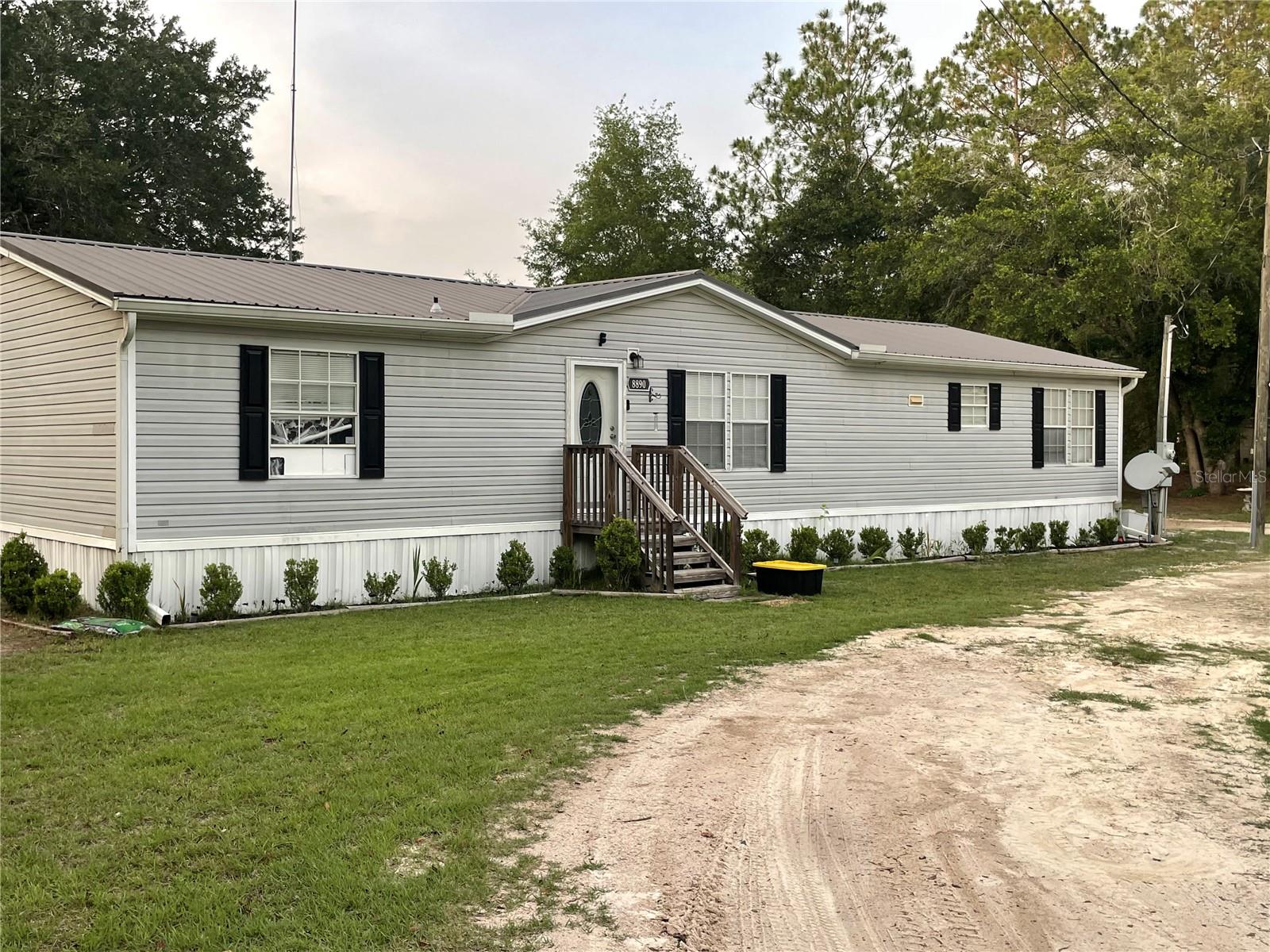 Photo of 8890 SE 66TH CIRCLE TRENTON FL 32693