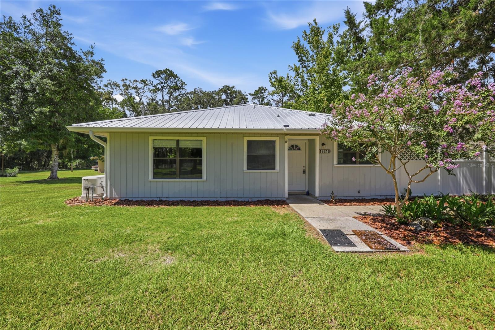 Photo of 16310 NW 40TH PLACE NEWBERRY FL 32669