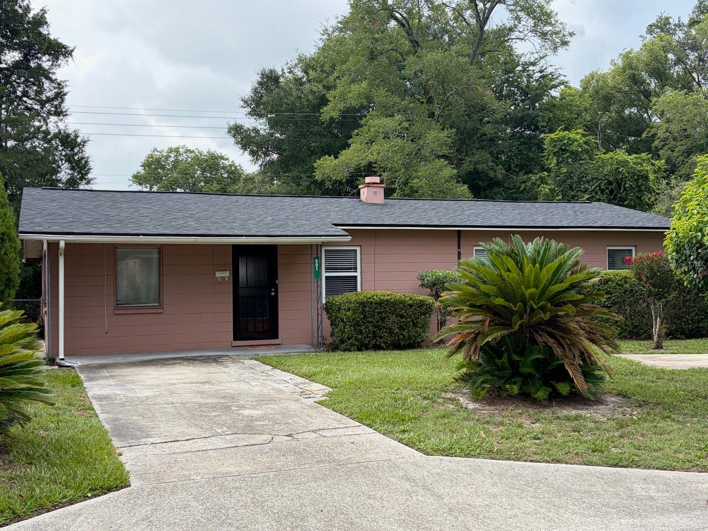 Photo of 901 NE 23RD STREET GAINESVILLE FL 32641