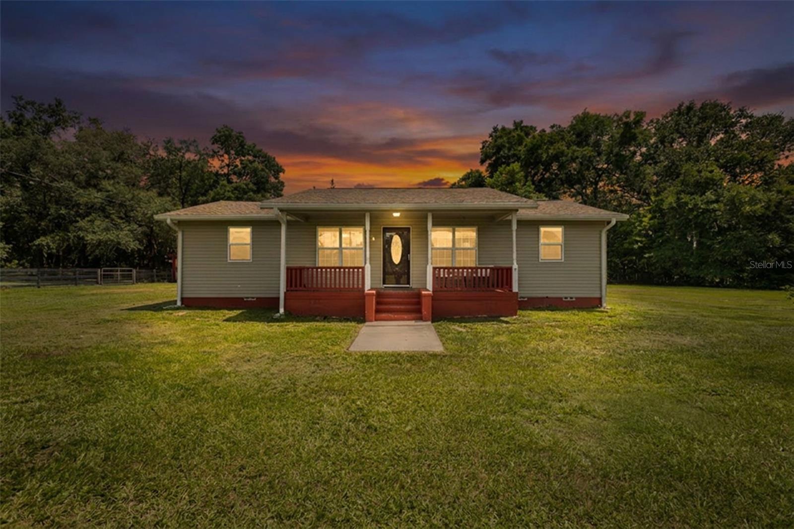 Photo of 18950 NE 55TH STREET WILLISTON FL 32696