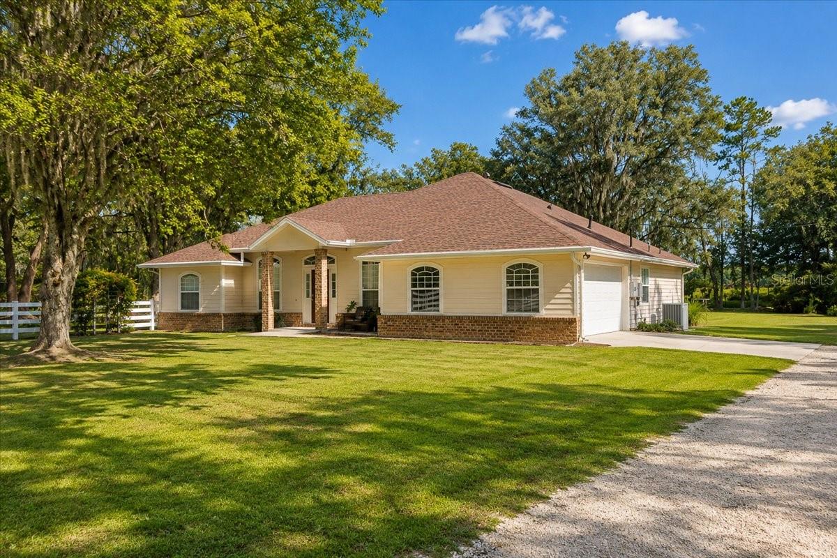 Photo of 632 SW CATHERINE LANE LAKE CITY FL 32025