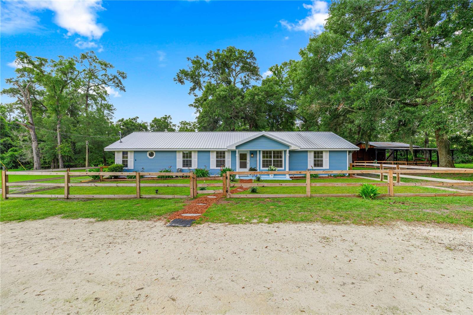 Photo of 1890 NW 167TH PLACE TRENTON FL 32693