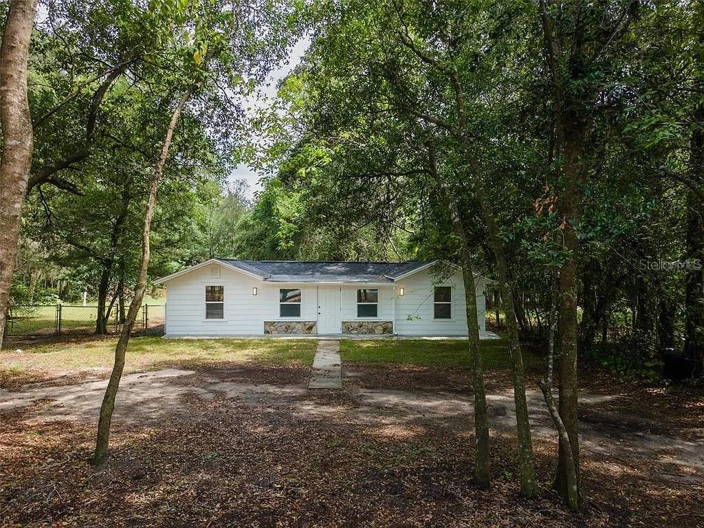 Photo of 2425 SE 10TH AVENUE GAINESVILLE FL 32641