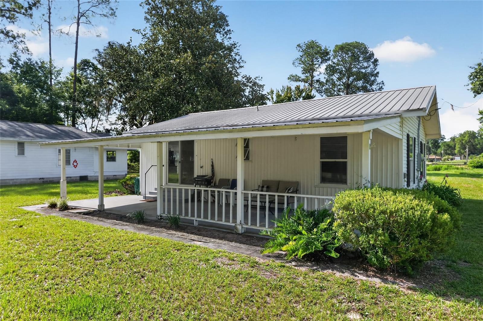 Photo of 148 LAKE SHORE TERRACE INTERLACHEN FL 32148