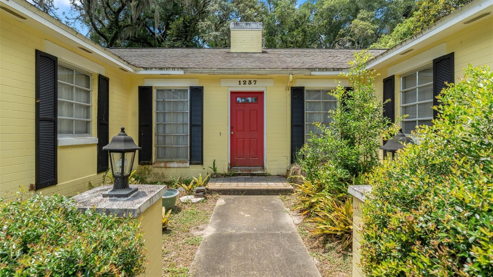 Photo of 1237 CARDINAL LANE DELAND FL 32720