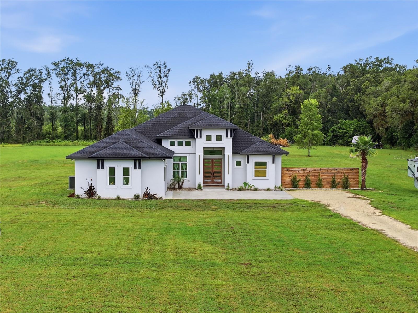 Photo of 18711 NW 138TH AVENUE ALACHUA FL 32615