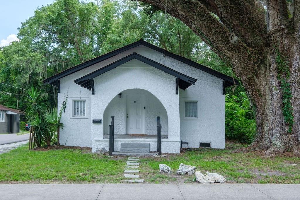 Photo of 901 NW 3RD AVENUE GAINESVILLE FL 32601