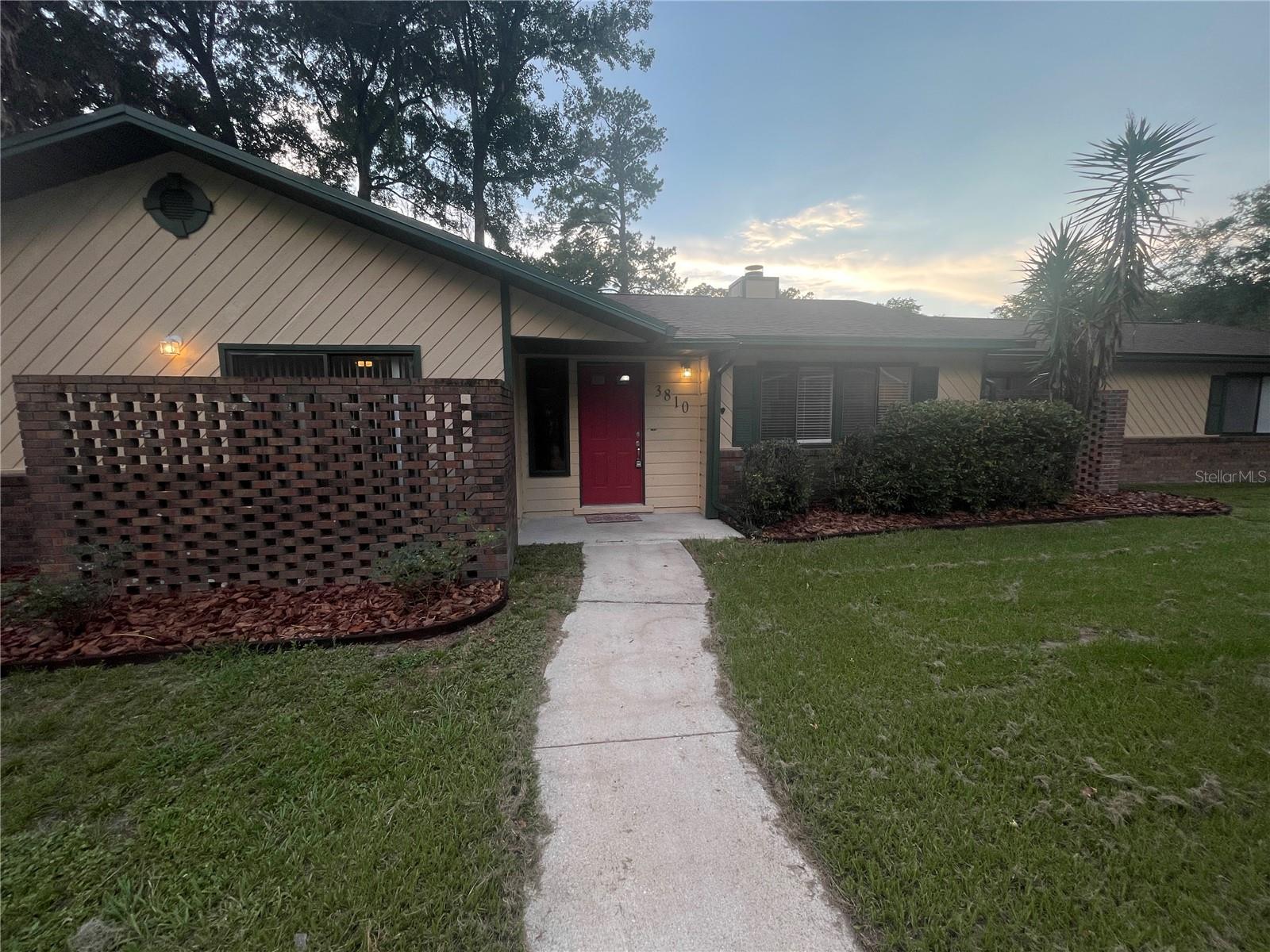Photo of 3810 NW 28TH TERRACE GAINESVILLE FL 32605