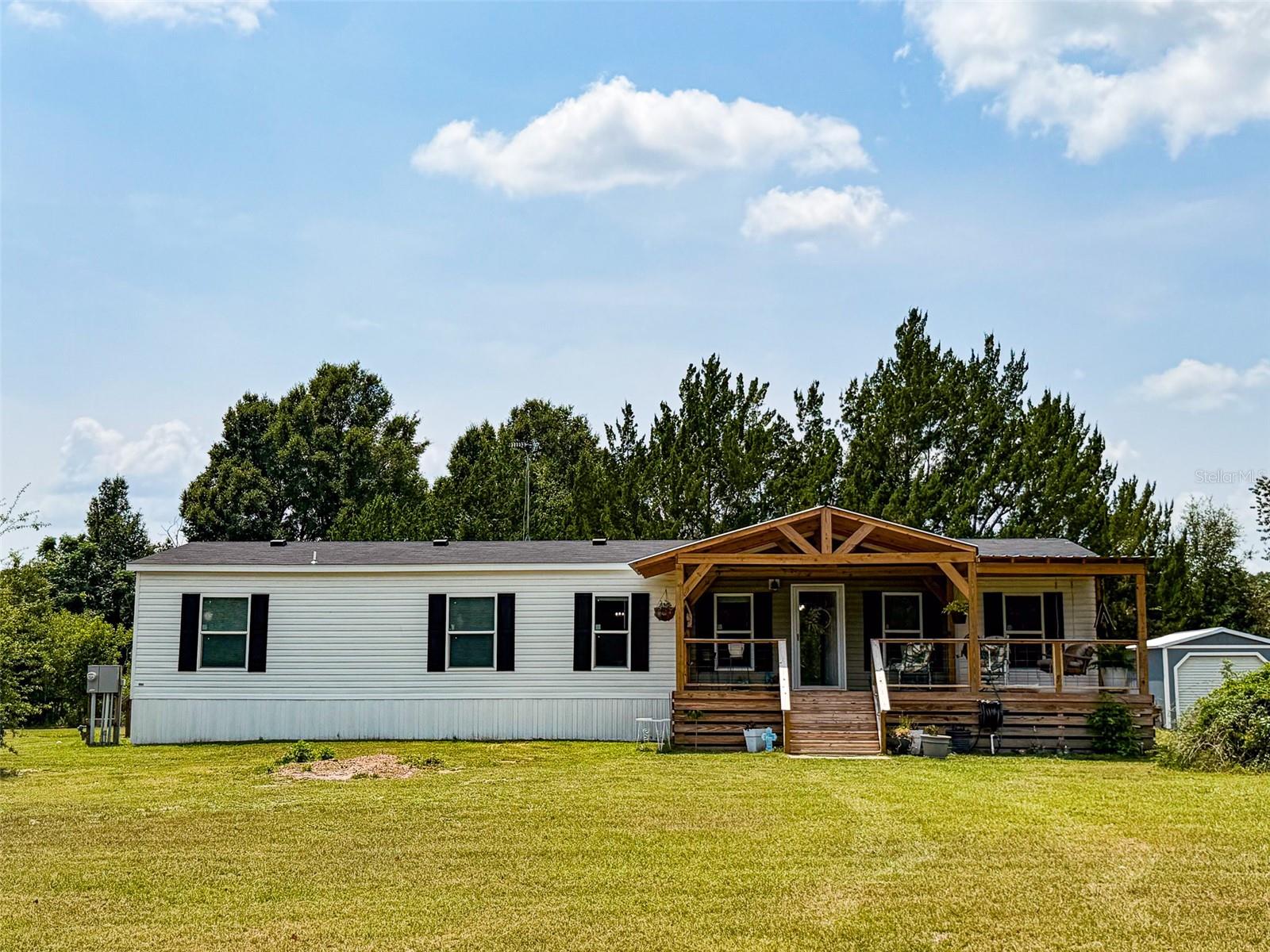Photo of 330 SW CHALET TERRACE FORT WHITE FL 32038